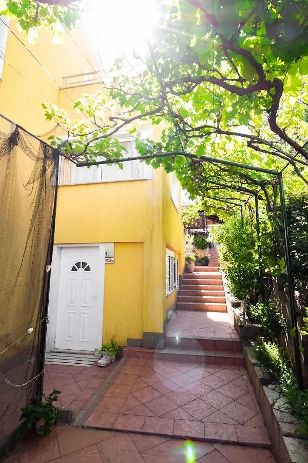 Apartment Apartmani Grguric Kornic Croatia
