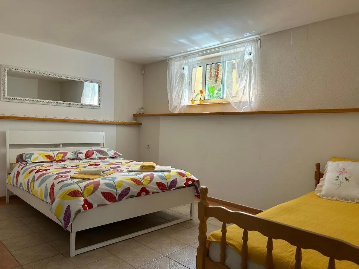 Apartmani Grguric Kornic Apartment