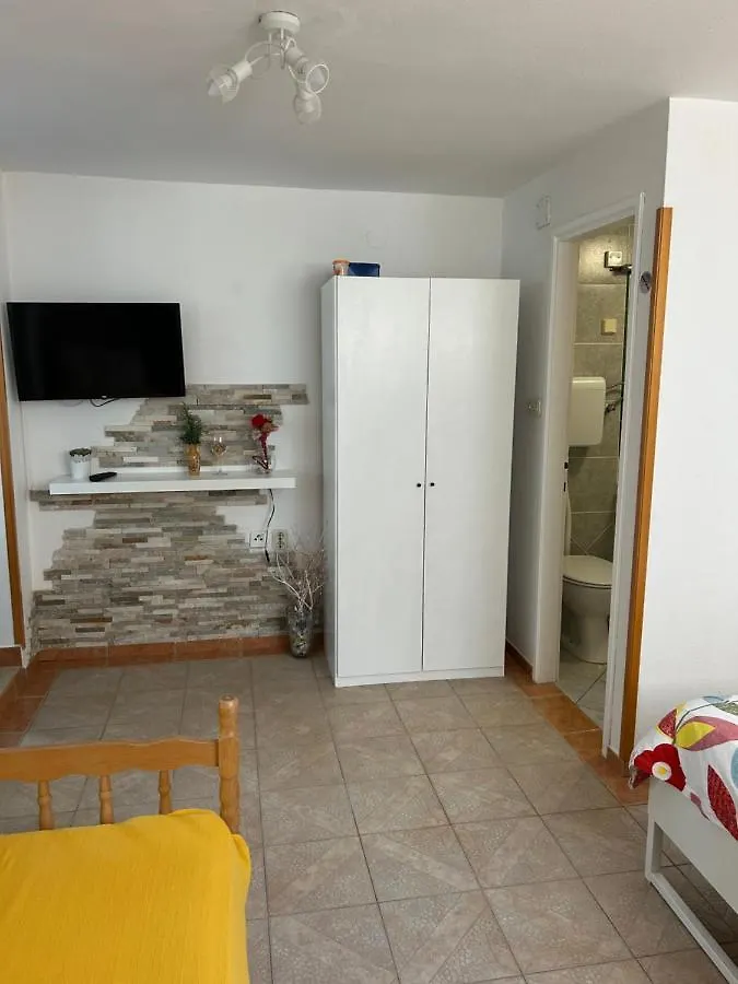 Apartmani Grguric Kornic Apartment