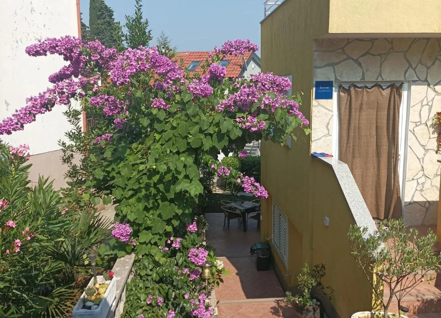 Apartmani Grguric Kornic 0*,  Croatia