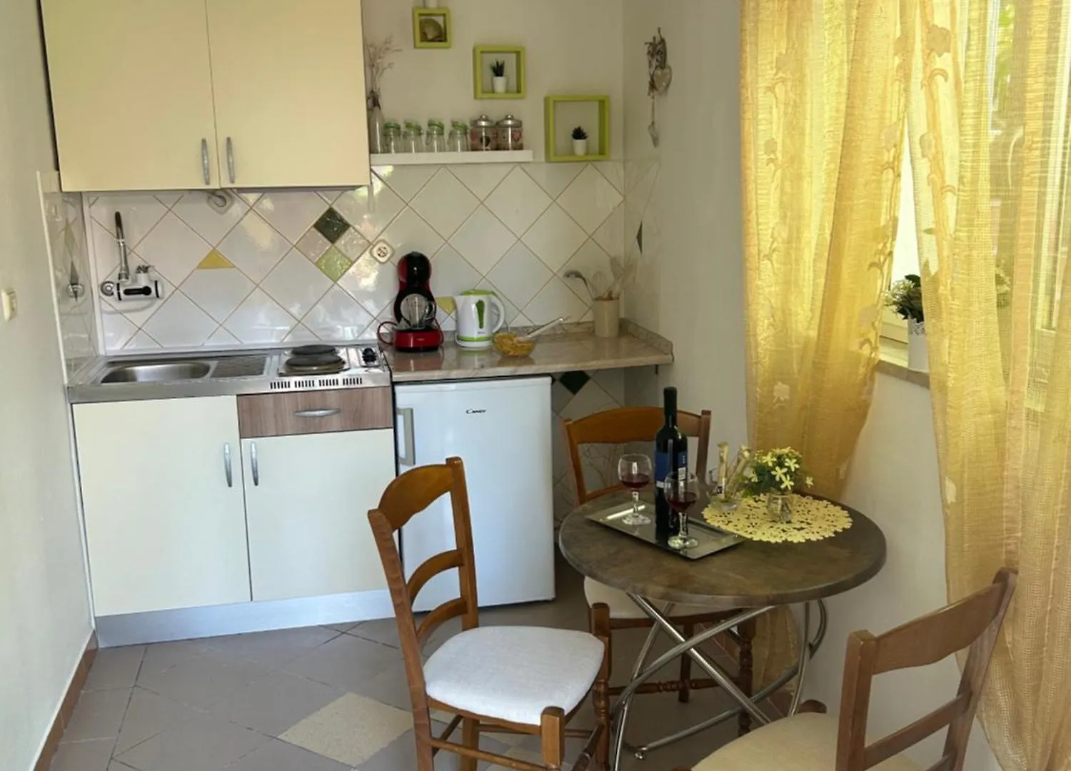 شقة Apartmani Grguric Kornić