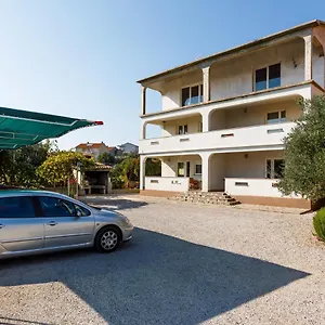 With A Parking Space Kornic, Krk - 5306 Kornić
