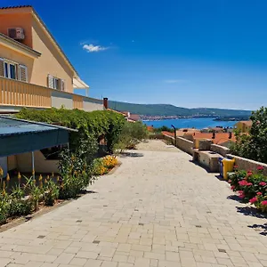 Sandra Apartment
