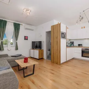 Marko Apartment