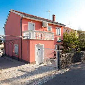 Vila Milano Kornić